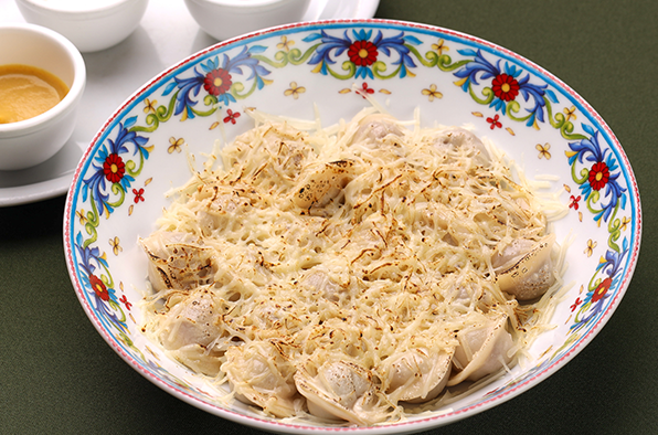 Пельмени Шустовские мясные под грибным соусом