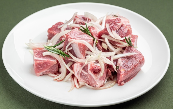 Полуфабрикат Шашлык из свиной шеи 500г мяса