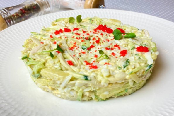 Салат с кальмарами и огурцом 1кг